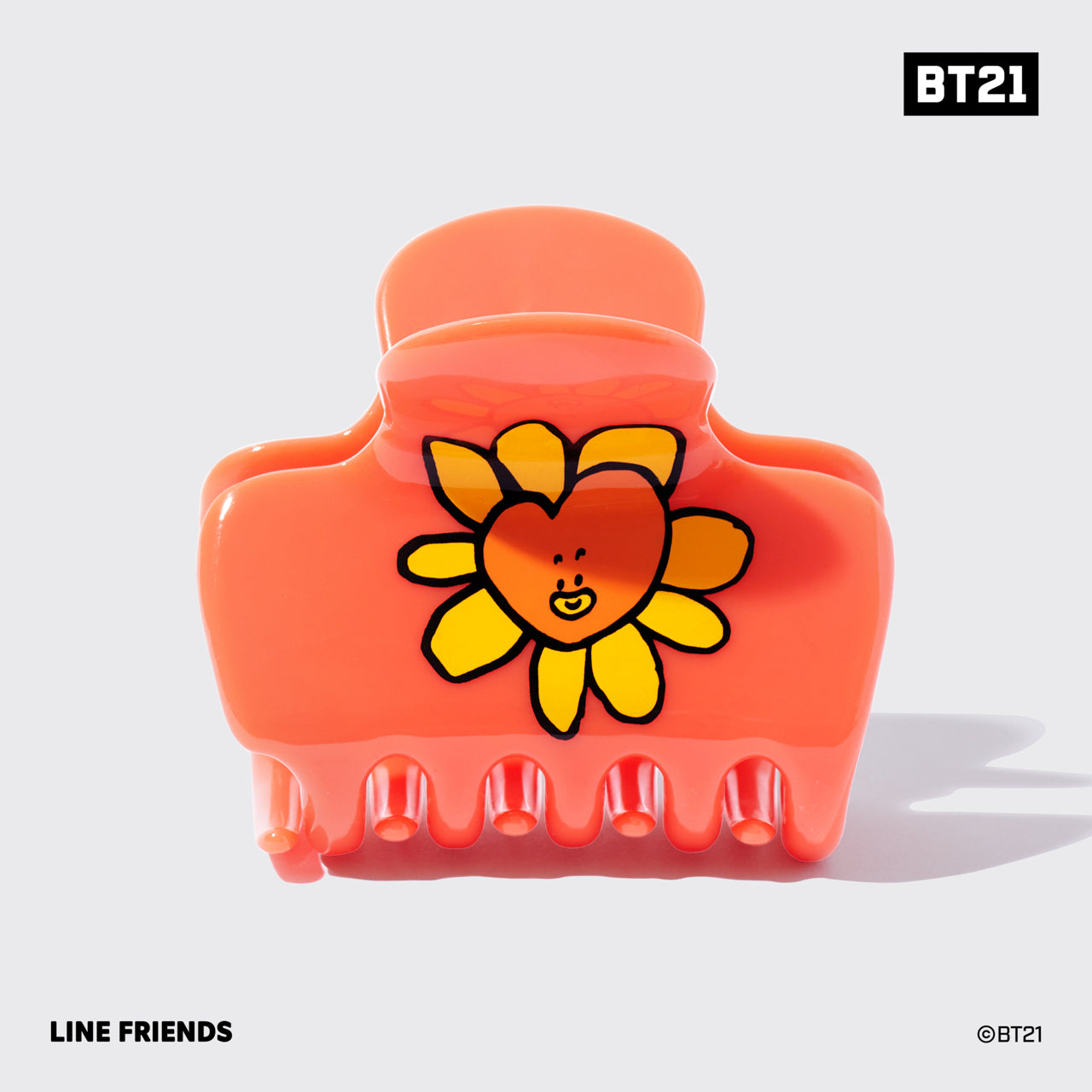 Alternative view of Kitsch x BT21 Cloud Claw Clip in TATA